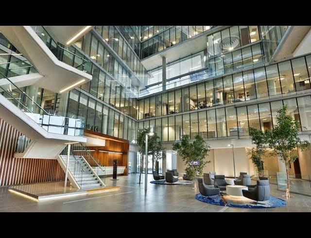 BUSINESS PROPERTY TO RENT IN SANDHURST